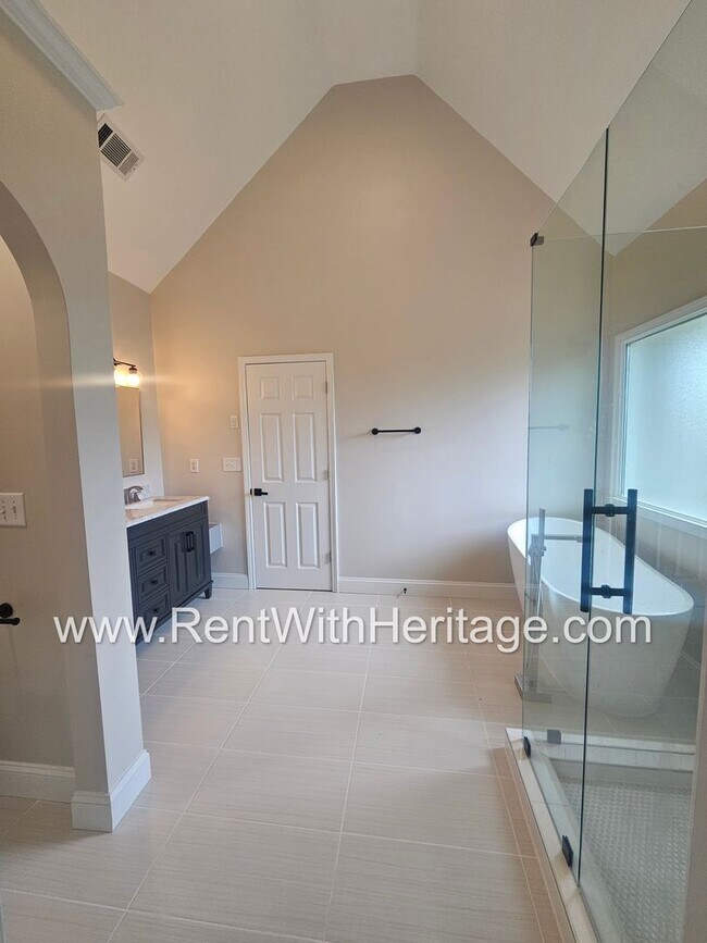 Building Photo - WOW!!!!!...PRETIGIOUS HOME IN CHAPEL CROSS...