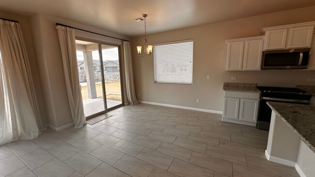 Building Photo - 4902 Arabela Dr