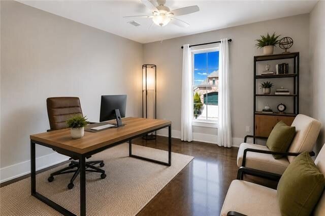 Building Photo - 725 S Corniche Du Lac