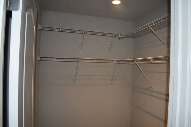 Building Photo - Beautiful 3BR 2BA Home w/ Stainless Kitchen • Fenced Yard in San Salito!