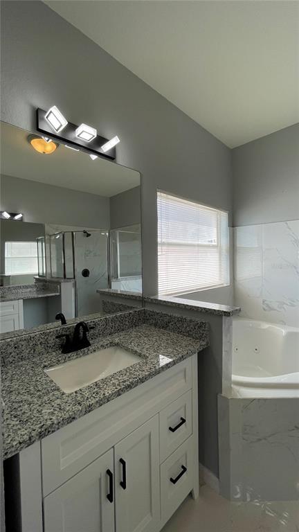 Building Photo - 546 Windsor Pl