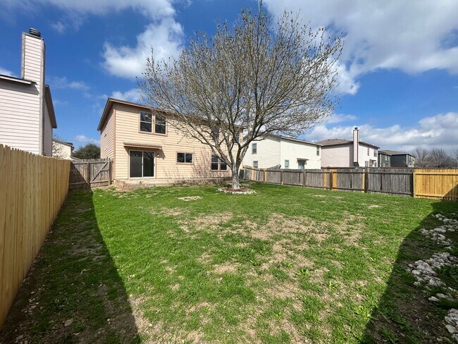 Building Photo - **MOVE IN SPECIAL** COMING SOON* Desirable Location In Cibolo! Spacious Home with Loft & Fenced B...