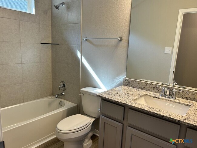 Building Photo - 10211 Six Shooter Ln