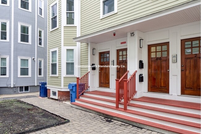 Building Photo - 15 Marney St