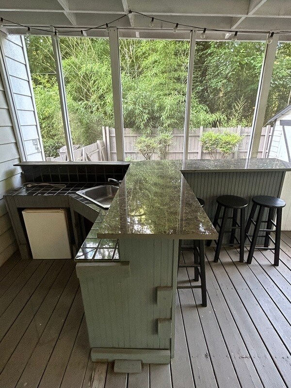 Building Photo - 1103 Briar Creek Rd