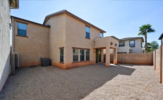 Building Photo - BEAUTIFUL 3 BEDROOM PLUS HUGE LOFT  for RENT