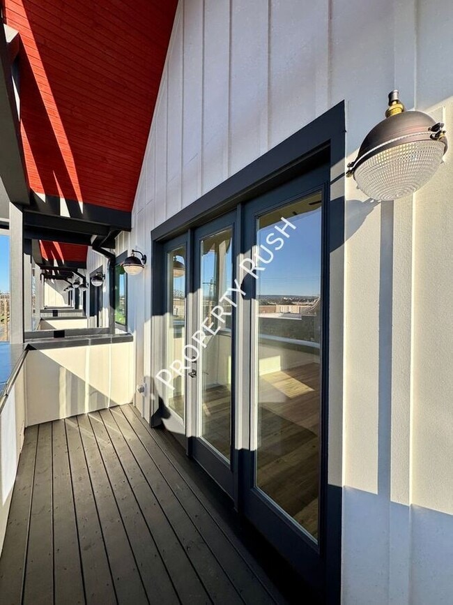 Building Photo - 1865 Zeta Way