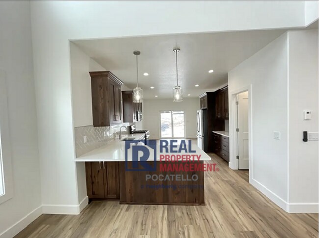 Building Photo - Brand New 3 bed 2.5 Bath Home- Double Car garage