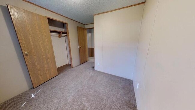 Building Photo - 138 American Ave