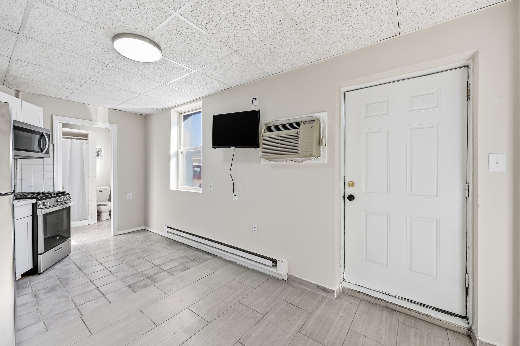 Building Photo - 807 W New York Ave