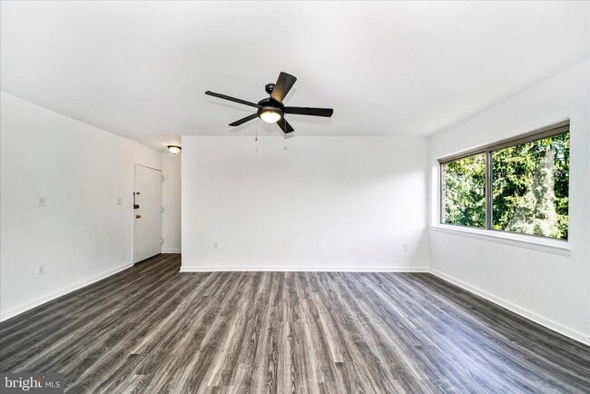 Building Photo - 12202 Braxfield Ct