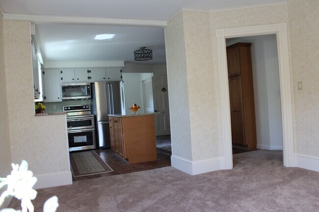 living room - 27 Commonwealth Ave