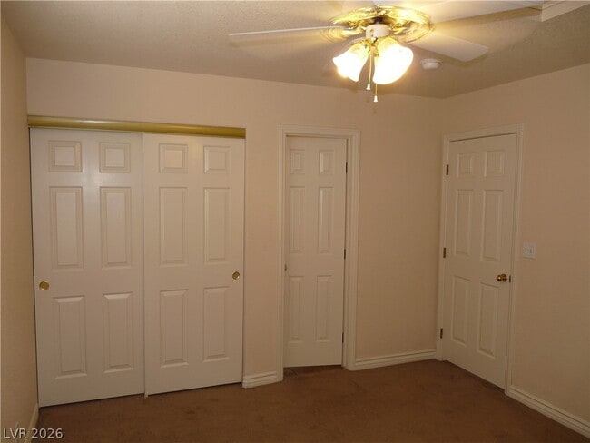 Building Photo - 7845 S Meadow Creek