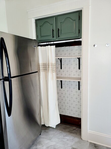 Pantry - 29 Queen Rd