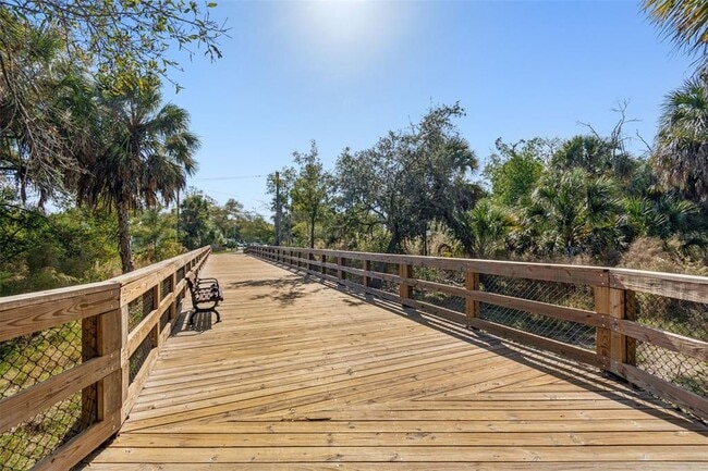 Building Photo - 6719 S Dauphin Ave