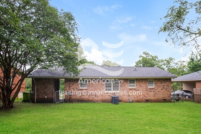 Building Photo - 108 Crestmore Dr