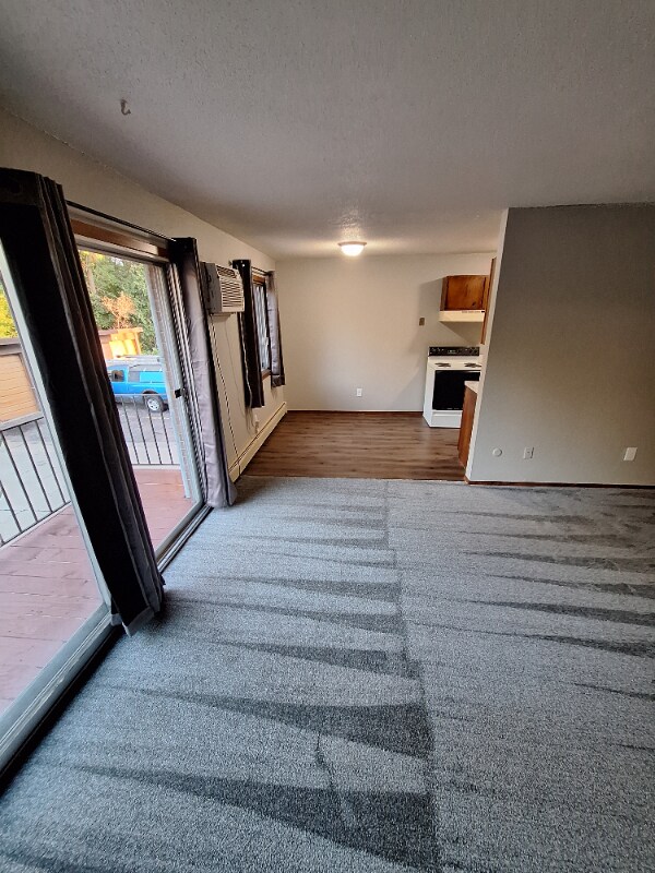 Building Photo - 1676 English St