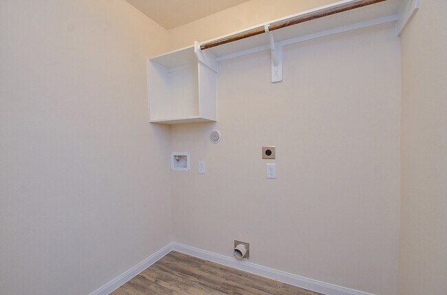 Building Photo - 24226 Ravenna Oaks Ct