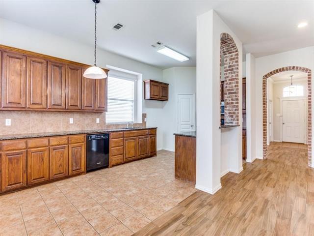 Building Photo - 8325 Estandarte Ct