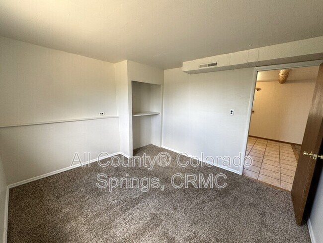 Building Photo - 1237 Chiricahua Dr
