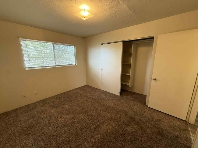 Building Photo - 2153 S Winstel Ave