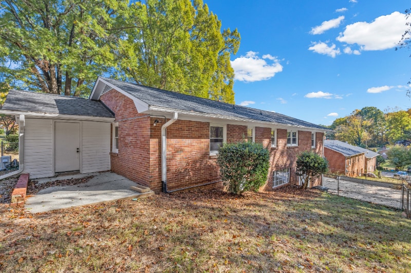 Building Photo - 1200 Lockland Ave