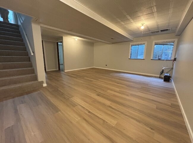 Building Photo - 6504 Kensington Pl