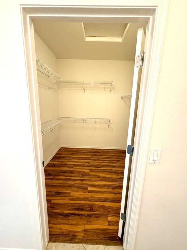 Building Photo - Great single-story two bedroom home in Sun City Aliante with golf course view