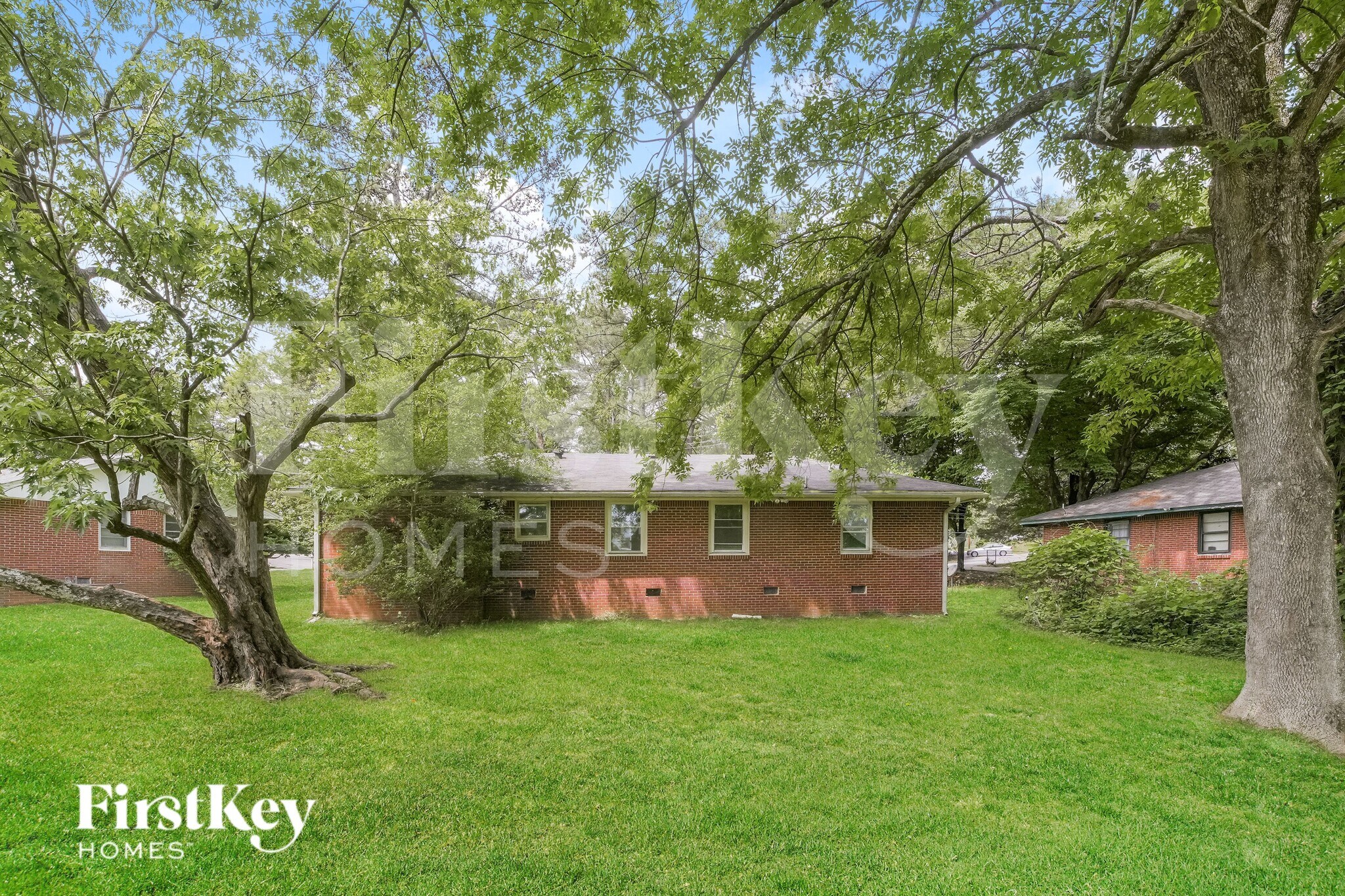 Building Photo - 1098 Holly Cir