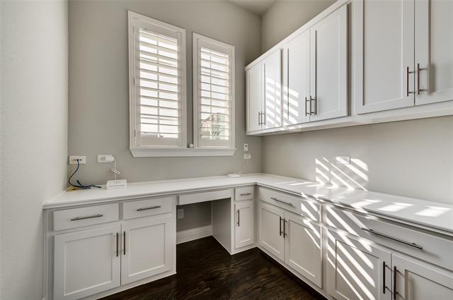 Building Photo - 7709 Avondale Dr