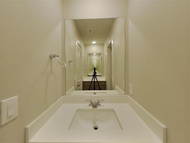 Building Photo - 620 Raglands Rd