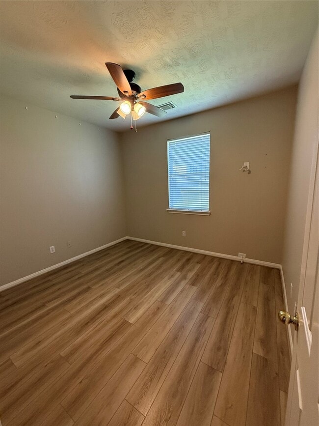 Building Photo - 20918 Golden Sycamore tr