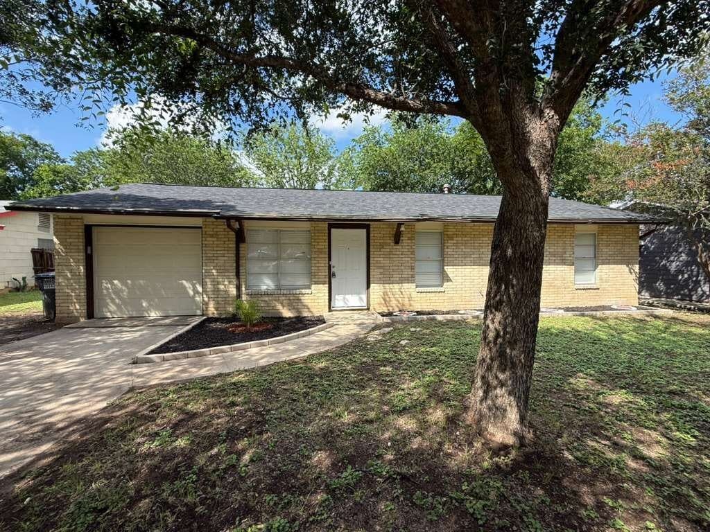 Building Photo - 4911 Casa Grande St
