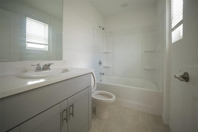 Building Photo - 3208 Skyline Lp