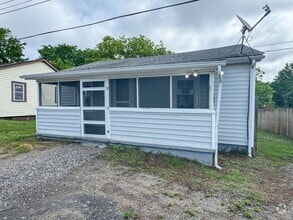 Building Photo - 1211 Wall Ave