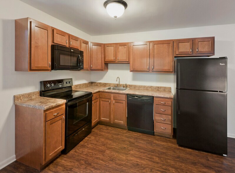 Building Photo - Brookview Court Apartments