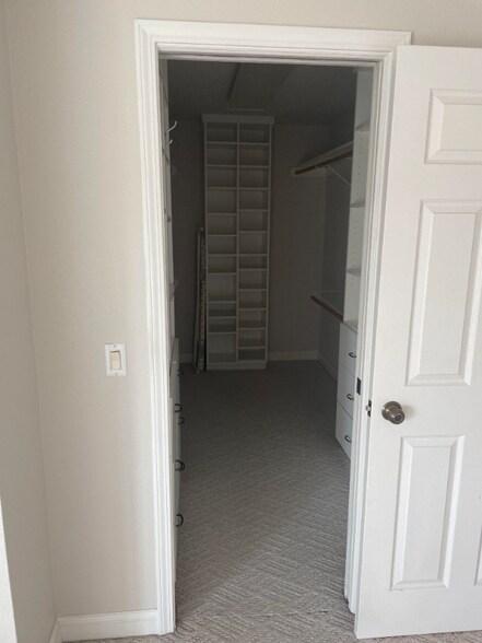 Building Photo - 810 Erie Ave