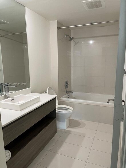 Building Photo - 1100 S Miami Ave