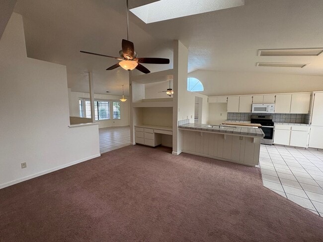 Building Photo - Very Nice Home for Rent! Swimming Pool!