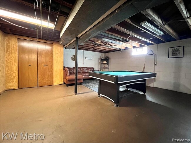 Building Photo - 26381 Osmun St