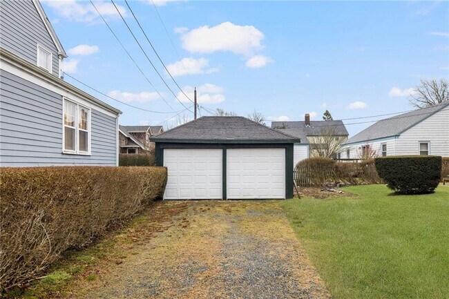 Building Photo - 24 Morgan St