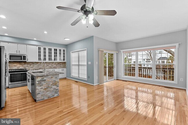 Building Photo - 13584 Cedar Run Ln