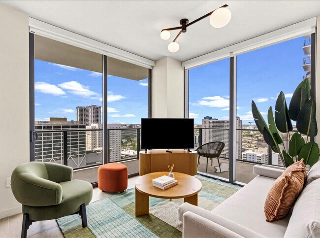 Building Photo - 11 NE 6th St