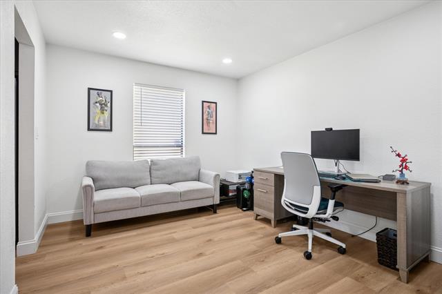 Building Photo - 6030 Blue Mist Ln