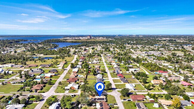 Building Photo - 5204 Park St