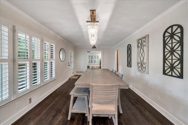 Building Photo - 5592 Colton Dr NE