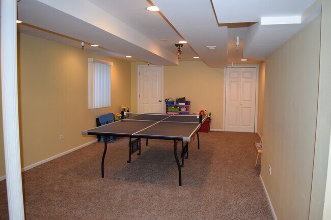 Building Photo - 2146 Cabrillo Ln