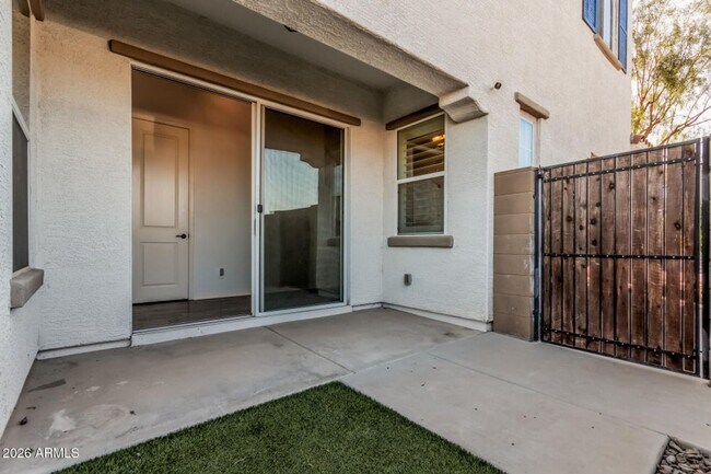 Building Photo - SFH 4-3 with splashpad and beautiful outdoor living