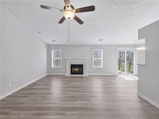 Building Photo - 3355 Tia Trace NW