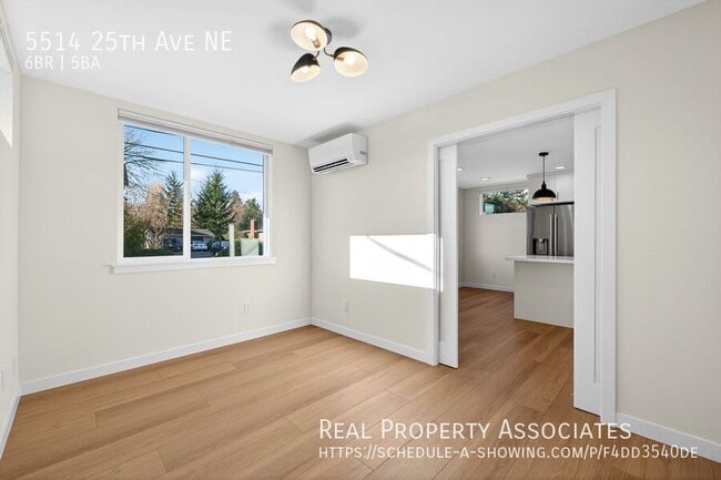 Building Photo - 5514 25th Ave NE